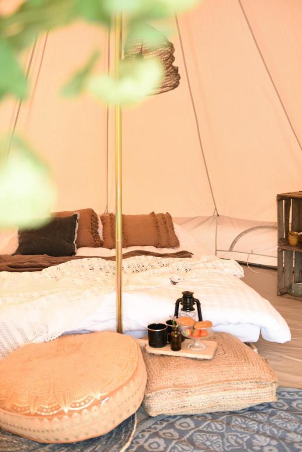 Smuk Lytse Bell Tent Echtenerbrug Exterior photo